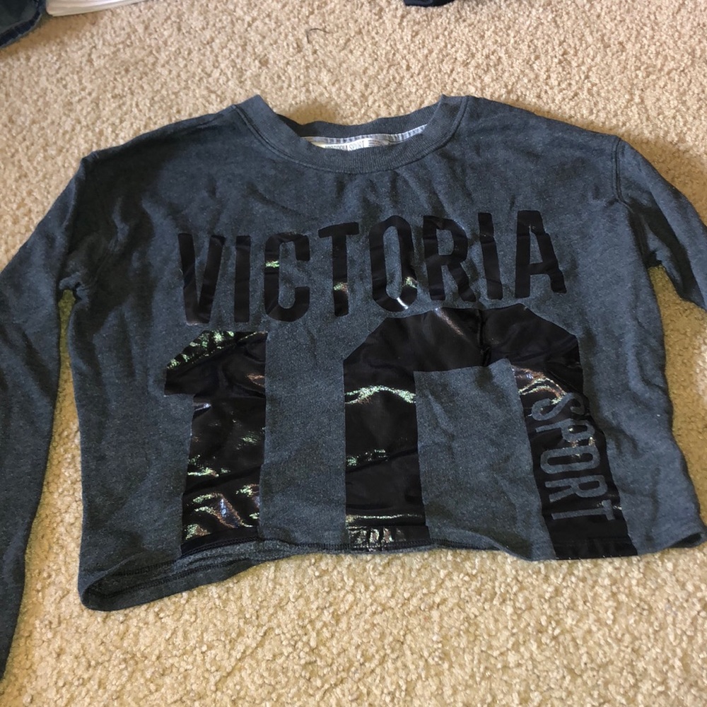 Victoria Sport crop crew neck